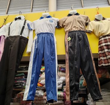 Hasta mil pesos puede costar el uniforme escolar