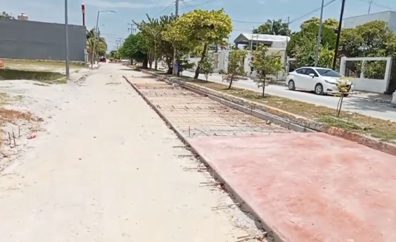 No avanza pavimentación de la avenida 5 de Mayo