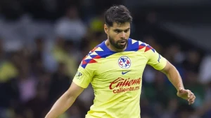 Néstor Araujo tampoco tuvo una buena actuación ante el Chelsea.