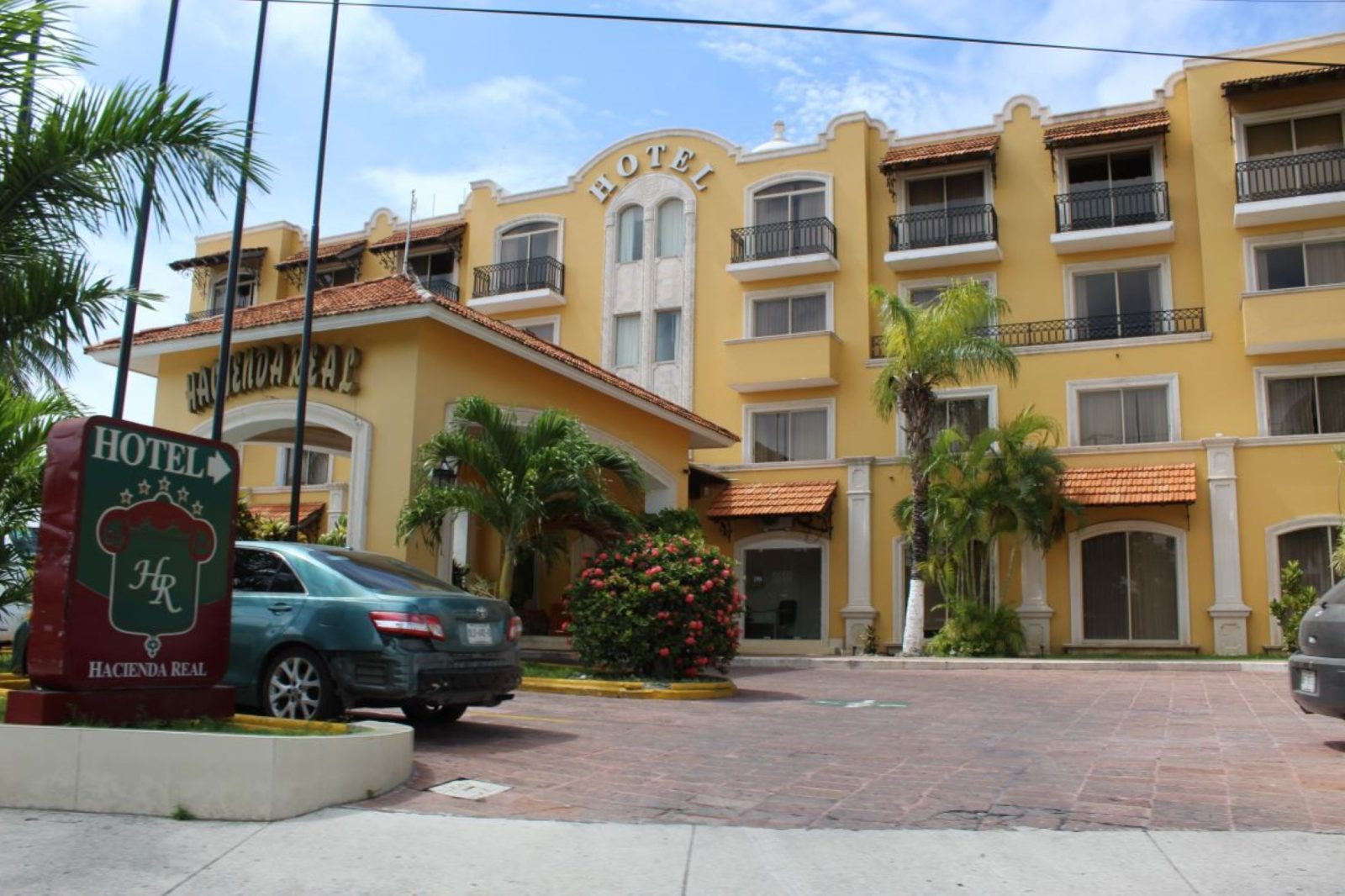 Deuda de Pemex a empresas salpica a hoteleros