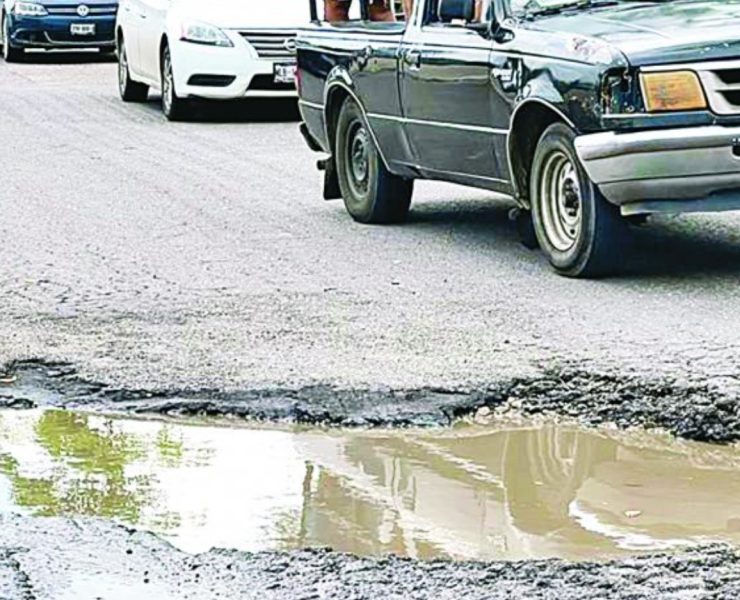 Lamentable las condiciones de la carretera de Atasta