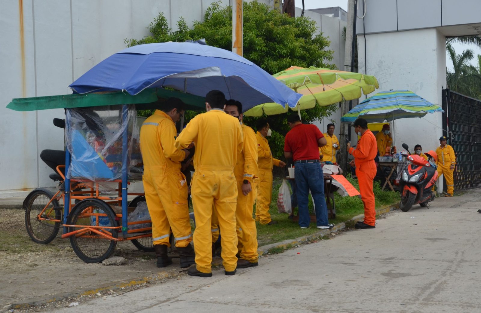 Presidente de México le quedó a deber a los trabajadores petroleros