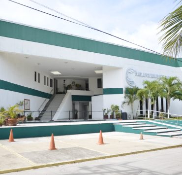 Presidente del CCE desconoce del tema petrolero