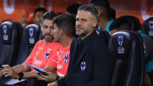 El estratega argentino Martín Demichelis, tuvo su primera derrota al frente de Monterrey, ante Toluca.