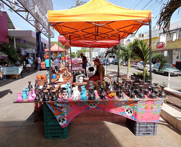 Locatarios del AFA listos para vender dulces de temporada