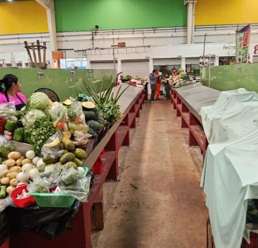Ambulantes de verduras dolor de cabeza para locatarios del mercado AFA