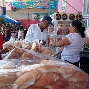 No repunta la venta de pan de muerto