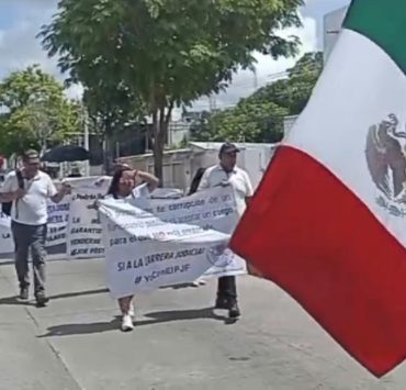 Marchan trabajadores del Poder Judicial de la Federación de Ciudad del Carmen