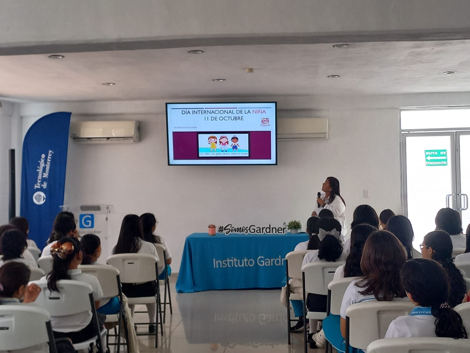 Inmucar imparte pláticas sobre los derechos de las niñas