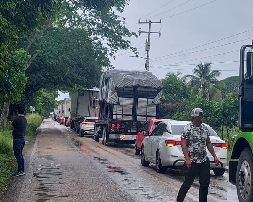 Lento el trabajo de reencarpetado asfáltico en Atasta