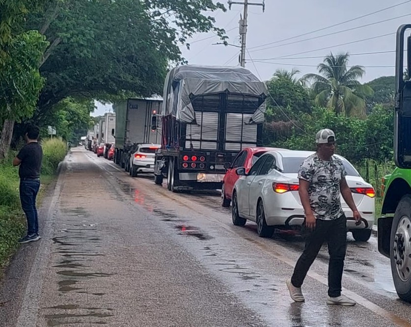 Se busca desvía el tráfico de tráiler que van a Campeche, Yucatán y Quintana Roo