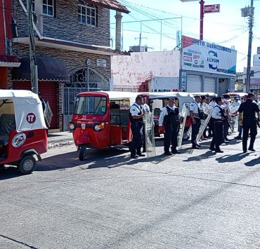 Continúa detenido representante de pochimoviles