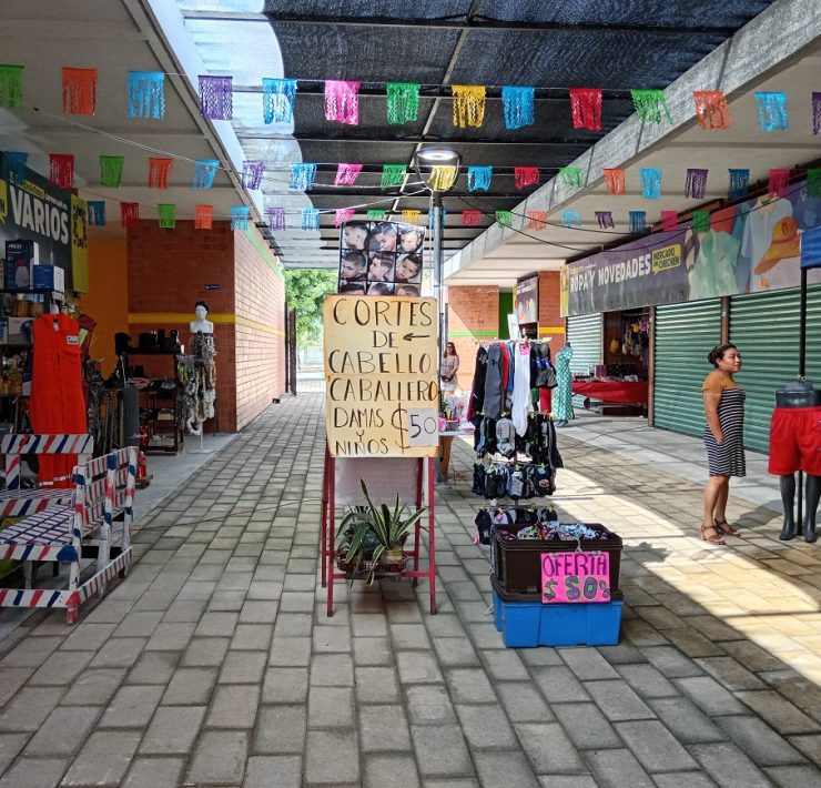 Se inconforman locatarios del mercado del Chechén