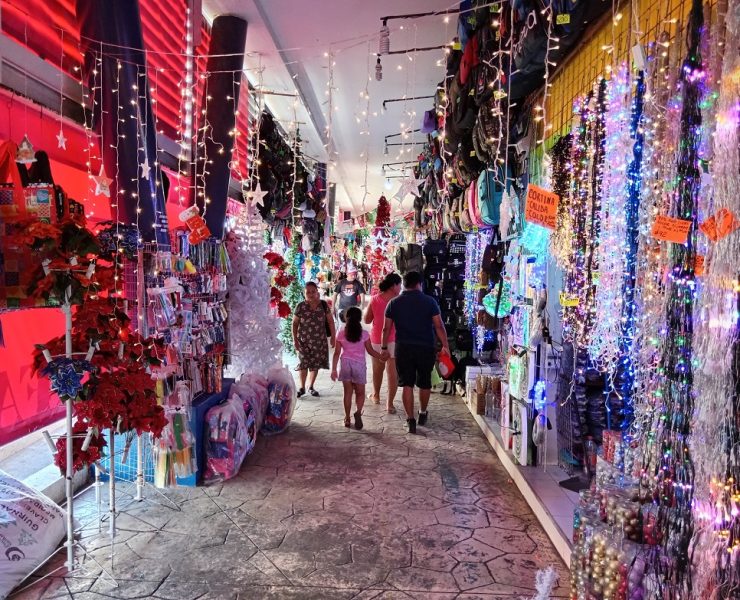 Ventas de artículos navideños caen en un 50%