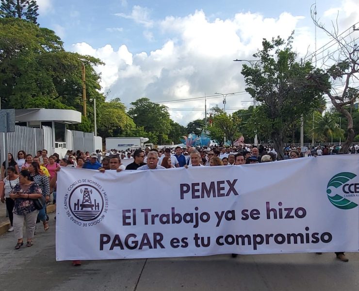 Marchan empresarios carmelitas contra Pemex