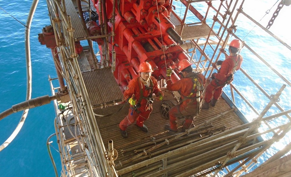 Pemex aún no paga a empresas carmelitas