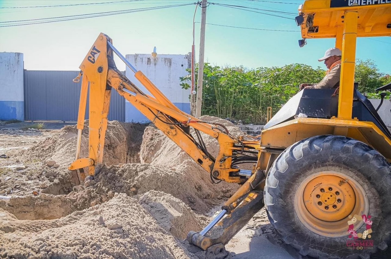 Entregan en Carmen obra de $16.7 MDP al empresario Said Gorra