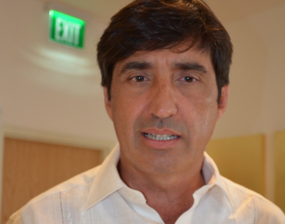 Denuncian a Juan Carlos del Río