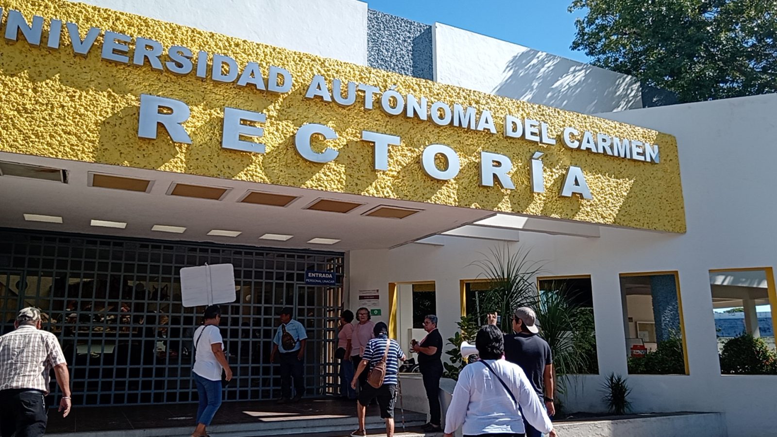 Incremento de aranceles afecta a alumnos de la Unacar