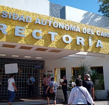 Incremento de aranceles afecta a alumnos de la Unacar