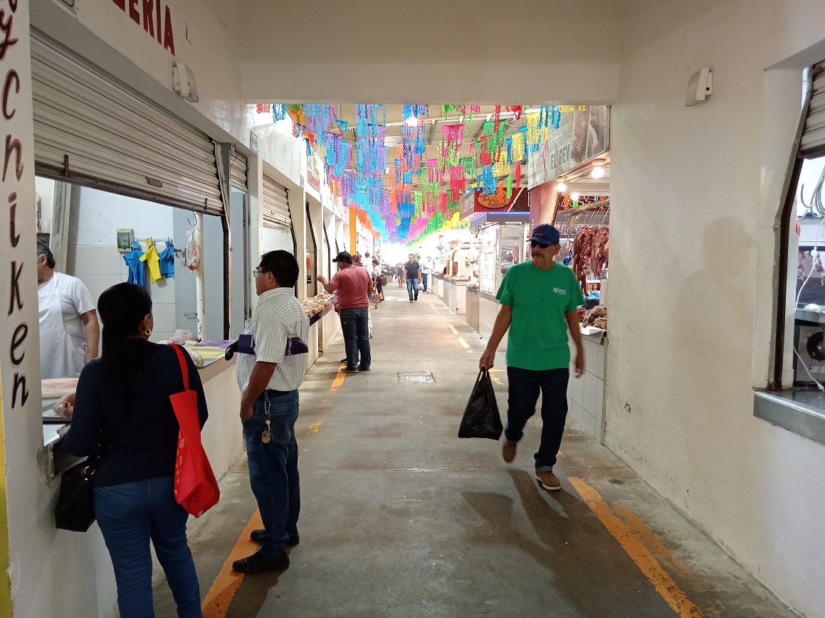 Locatarios del mercado AFA añoran los tiempos de bonanza