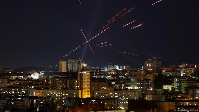 Ucrania derriba docenas de drones: Un ataque fallido de Rusia