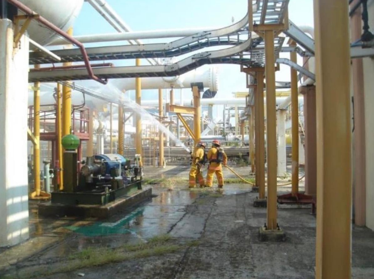 Atasta foco rojo con el Centro de Proceso y Transporte de Gas