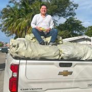 Con elotes inicia proselitismo político Luis César Marín Reyes