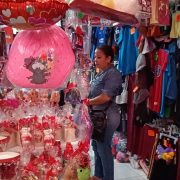 Crisis y competencia afectó venta de regalos