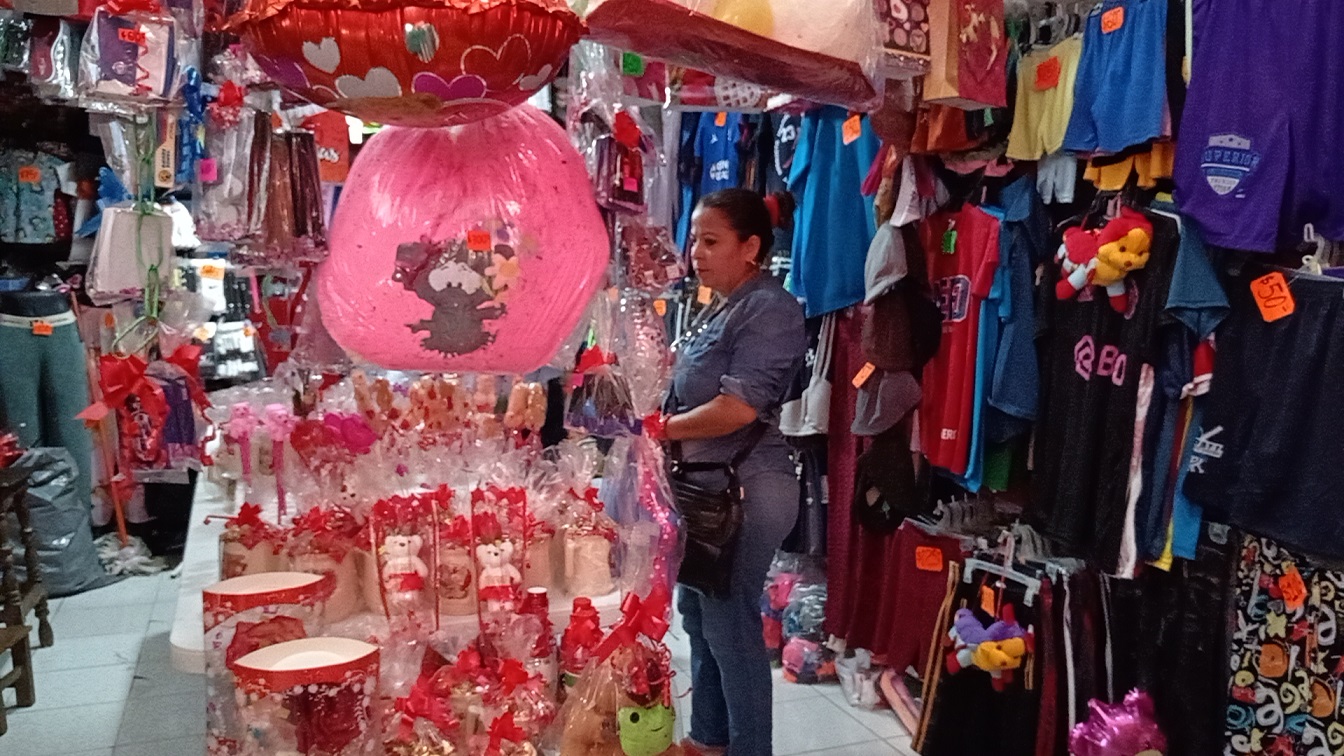 Crisis y competencia afectó venta de regalos