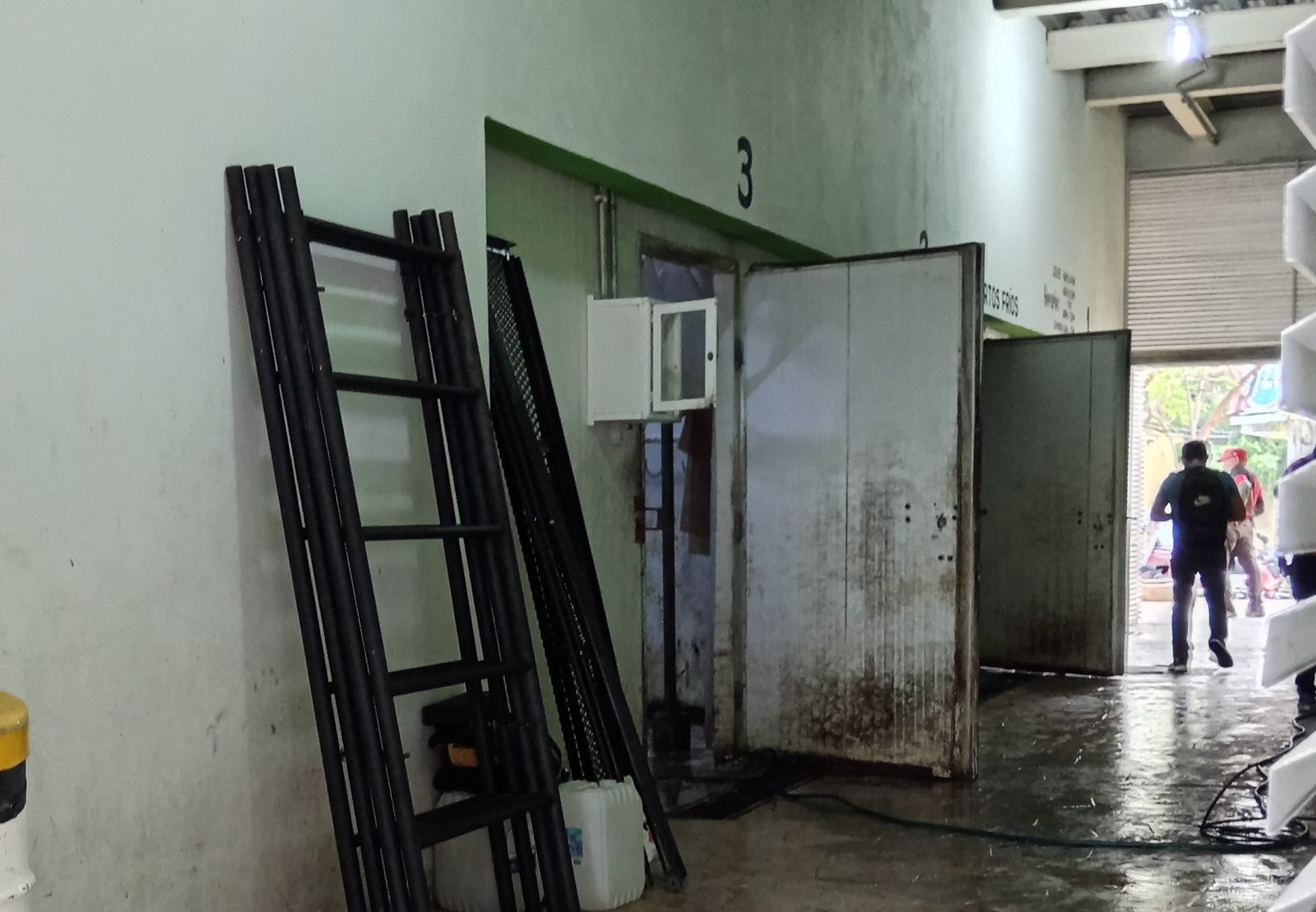 Descuidan mantenimiento a los cuartos fríos del mercado AFA