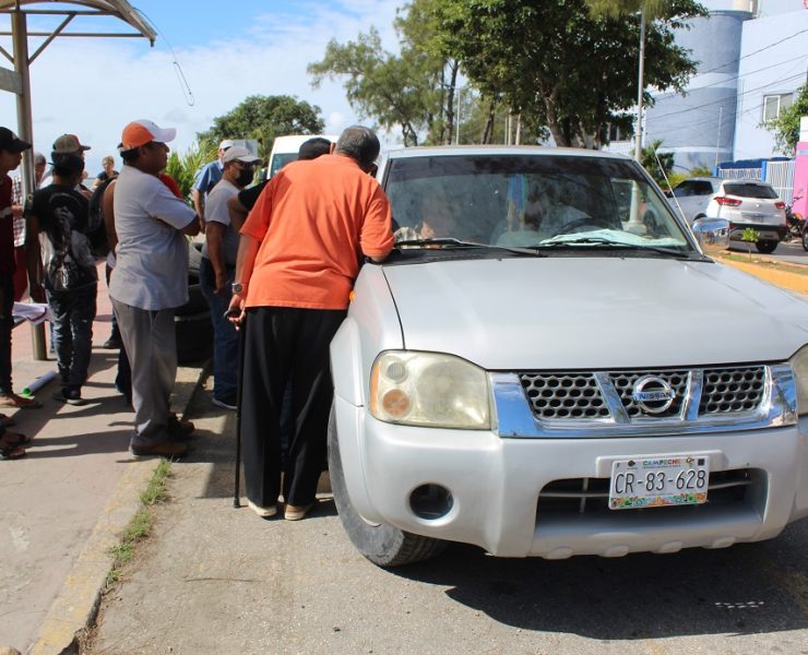Taxistas violentan las leyes porque piensan que dominan al gobierno