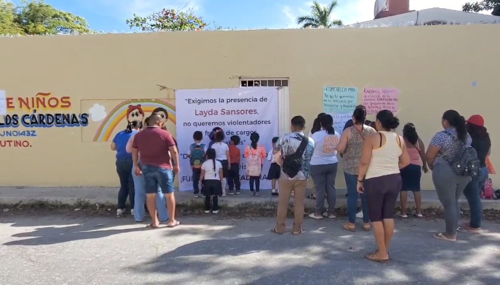 Piden destitución de directora del Jardín de Niños Arturo Shields