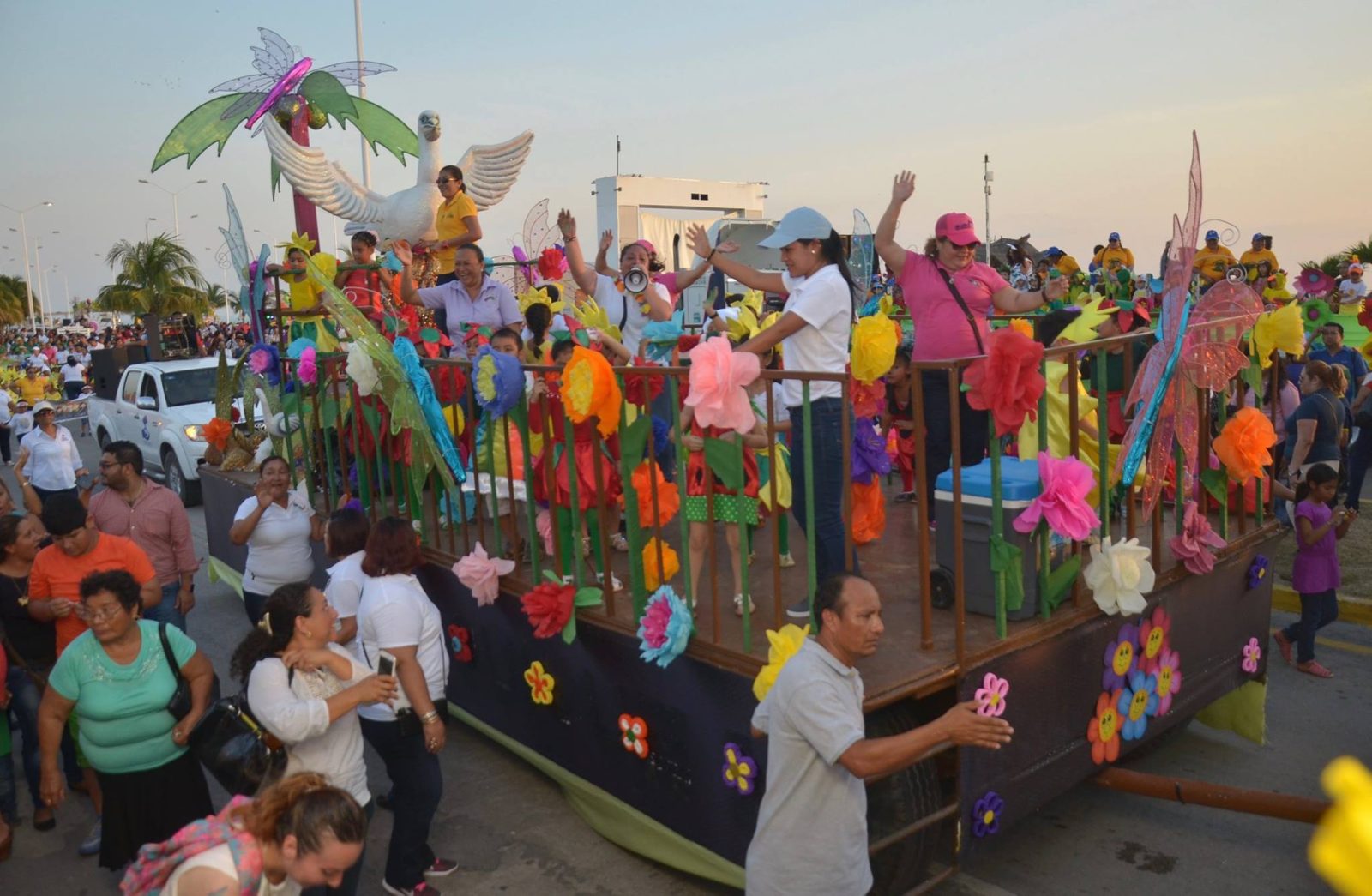 Mil 900 menores participarán en el desfile de primavera