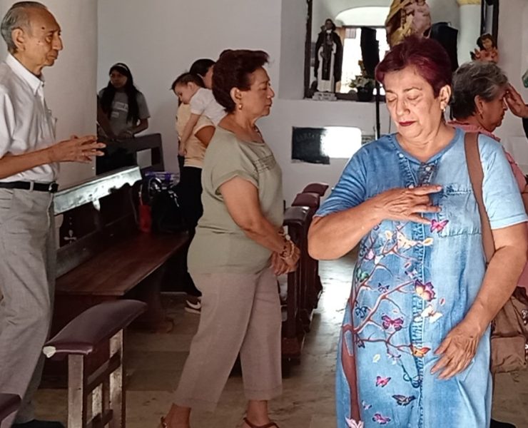 Falta de información para imposición de la cruz de ceniza