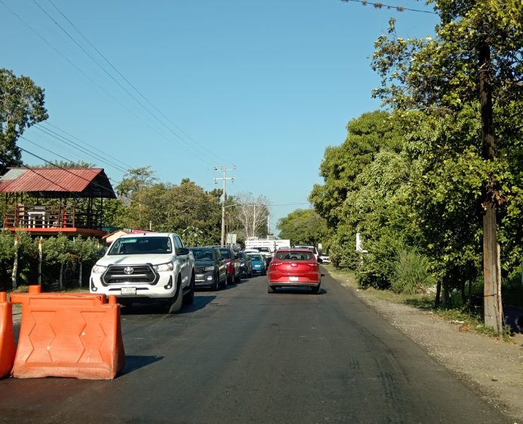 Urge que concluya la reconstrucción de la carretera de Atasta