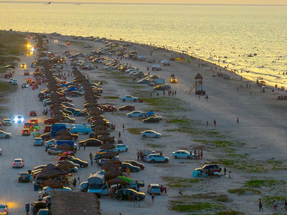 Deben impedir el tránsito de vehículos a orilla de las playas