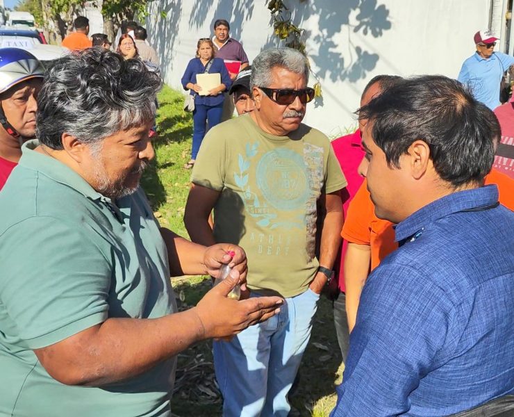 Taxistas de Ciudad del Carmen piden justicia a la Artec