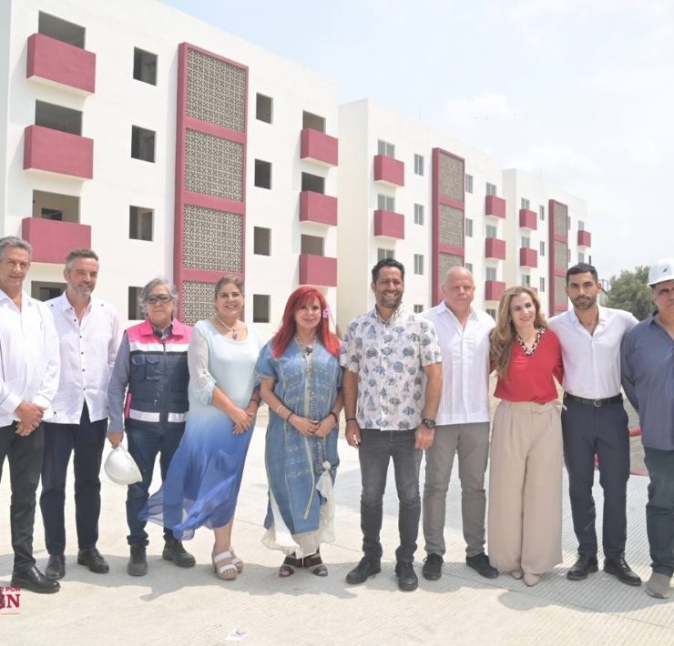 Pablo Gutiérrez Lazarus presentó Unidad Habitacional del Bienestar a la Gobernadora Layda Sansores