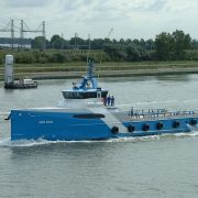 Se incendia barco abastecedor “Doña Diana” de Naviera Integral