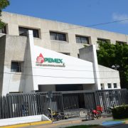 Continúa adeudo de Pemex a grandes empresas