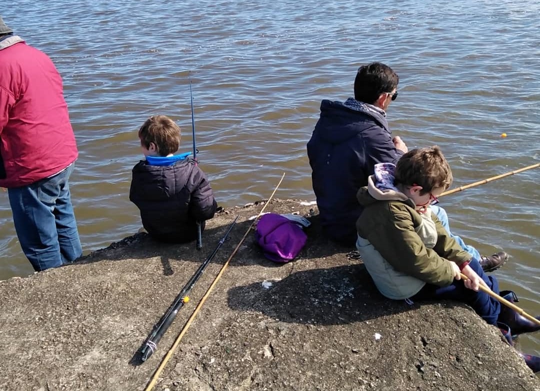 Torneo de pesca infantil y juvenil en el marco del Día del Niño