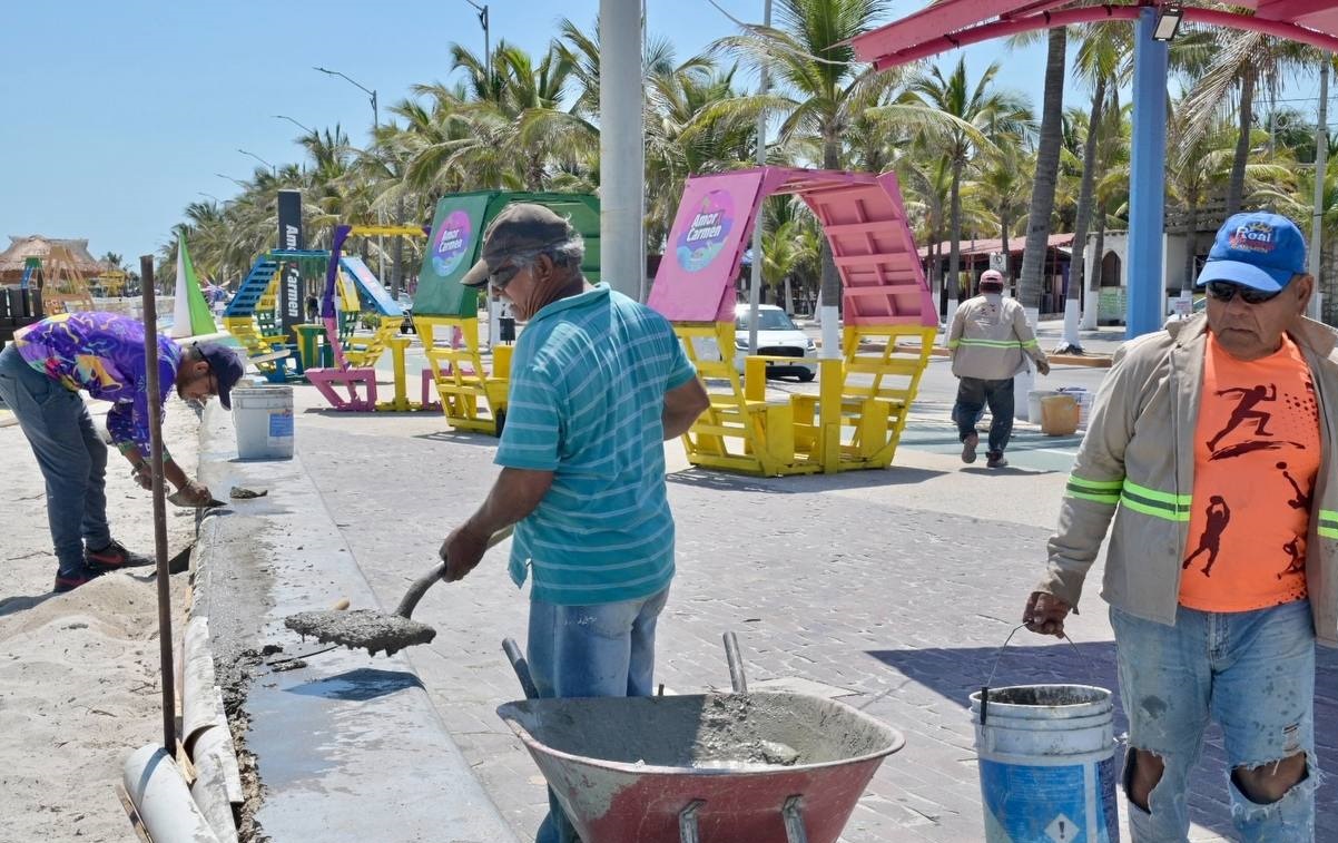 Minuta de trabajo hecha en el Ayuntamiento del Carmen, una basura