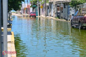 Vecinos reconocieron la rápida acción luego de que atendieron alcantarillas tapadas en la Colonia Ortiz Ávila, evitando encharcamientos en la zona.