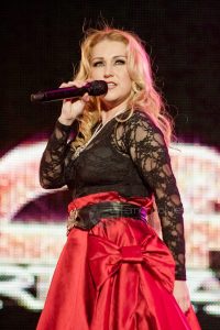 La cantante de regional mexicano, Alicia Villarreal será la encargada de amenizar el evento posterior a la ceremonia del Grito de Independencia.